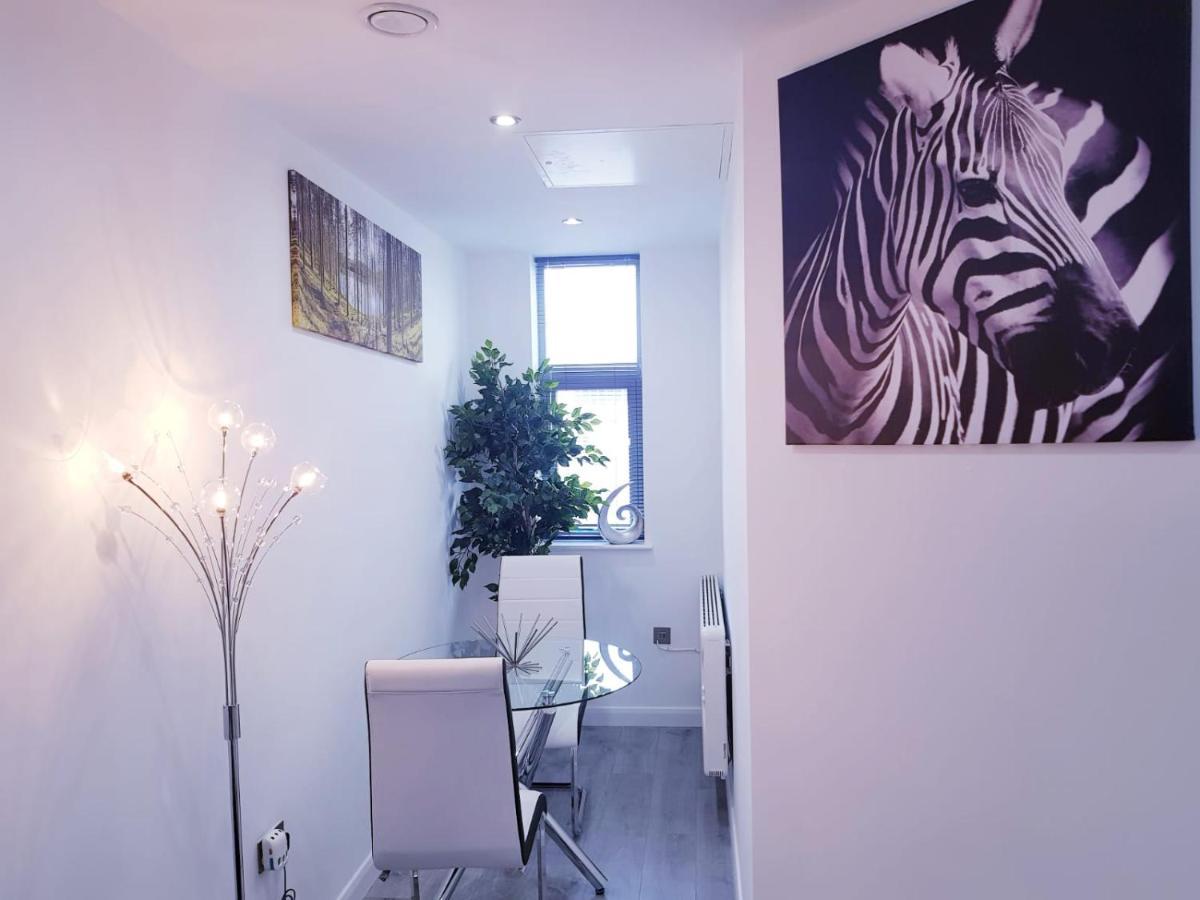 Z Home Apartments レスター エクステリア 写真