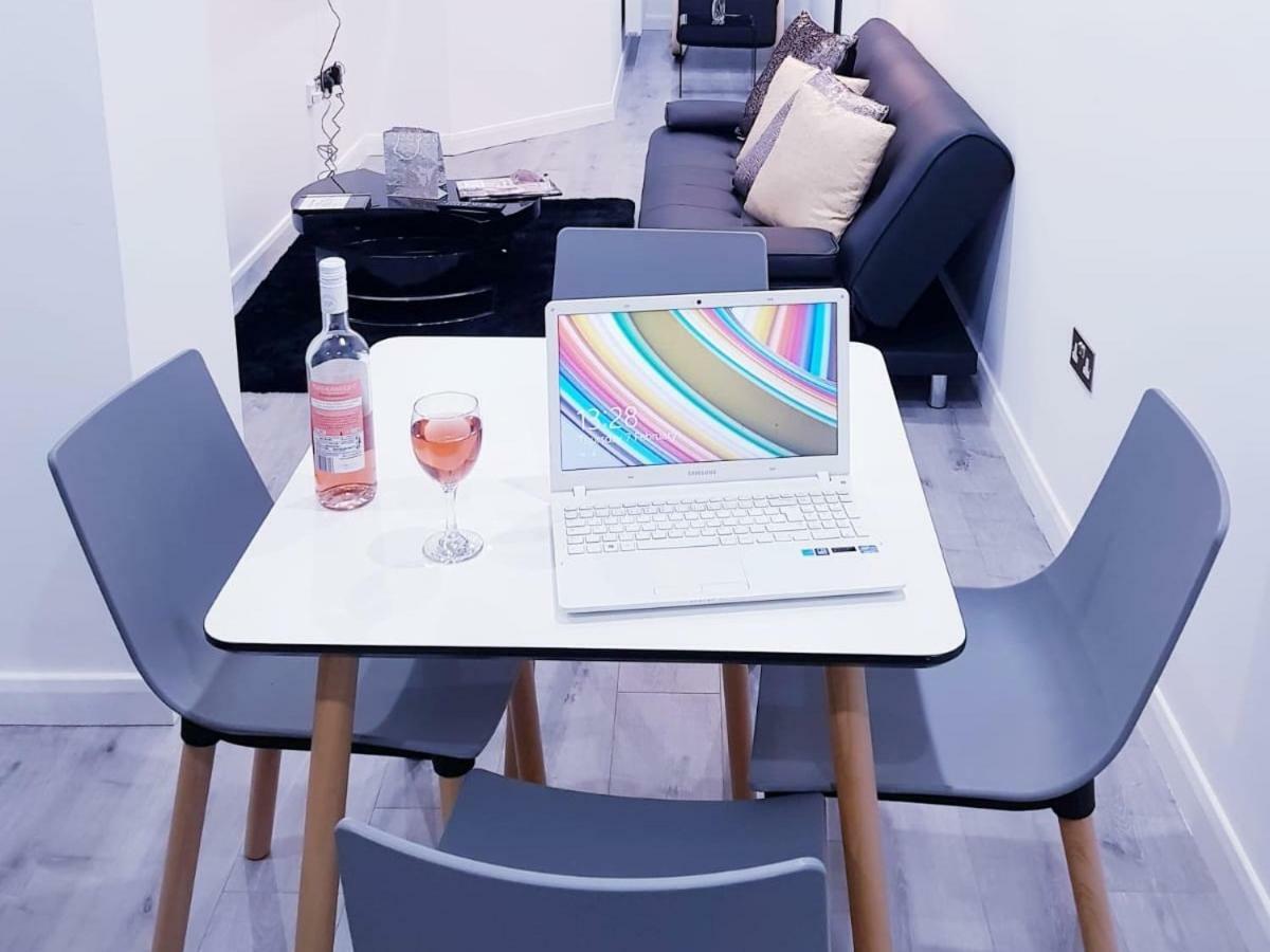 Z Home Apartments レスター エクステリア 写真