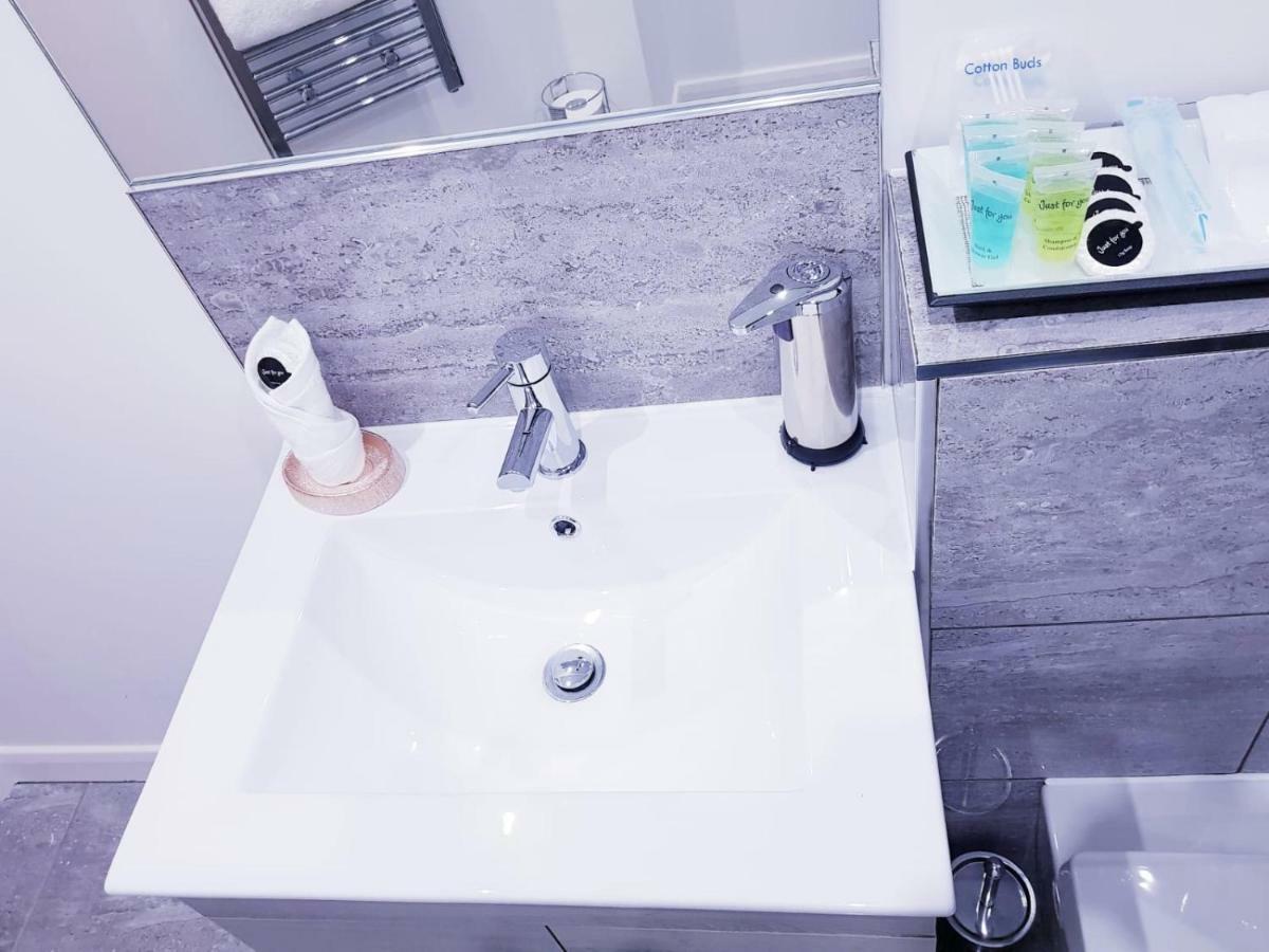 Z Home Apartments レスター エクステリア 写真