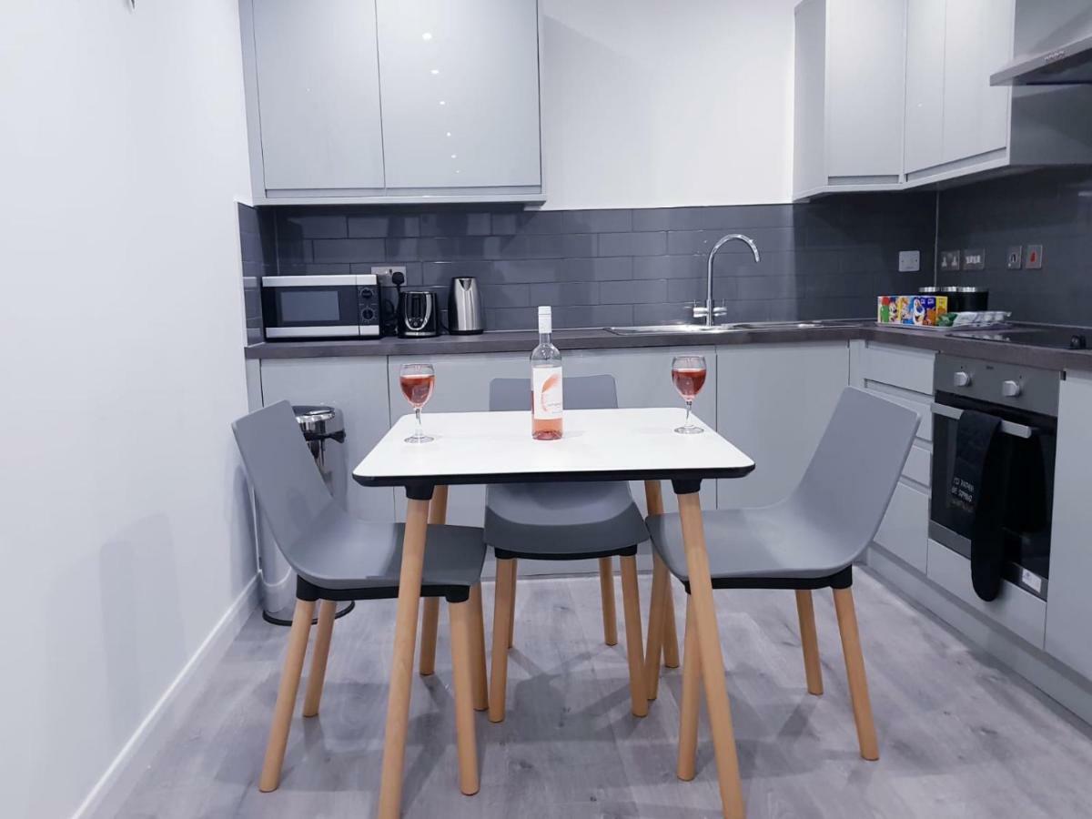 Z Home Apartments レスター エクステリア 写真