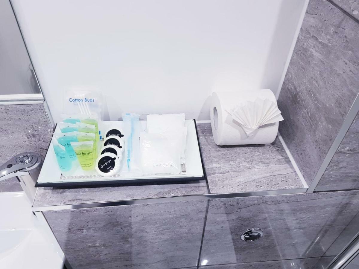 Z Home Apartments レスター エクステリア 写真