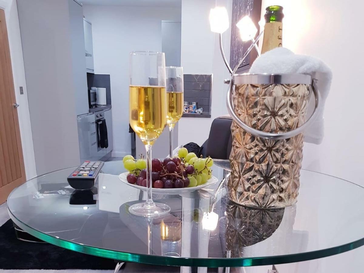 Z Home Apartments レスター エクステリア 写真