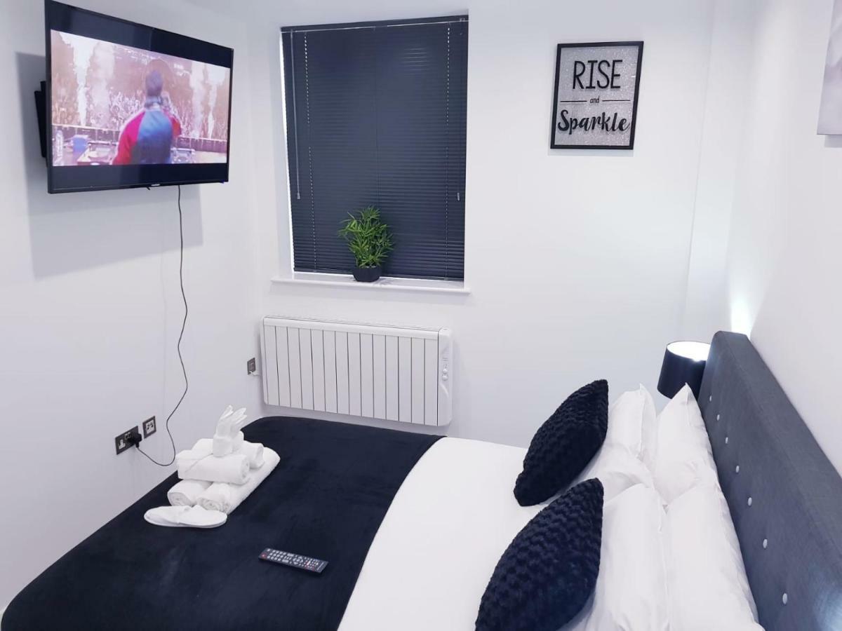 Z Home Apartments レスター エクステリア 写真