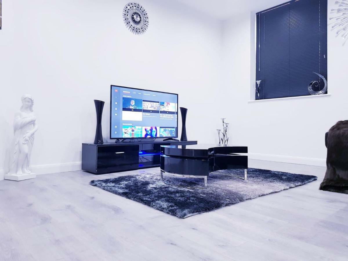 Z Home Apartments レスター エクステリア 写真
