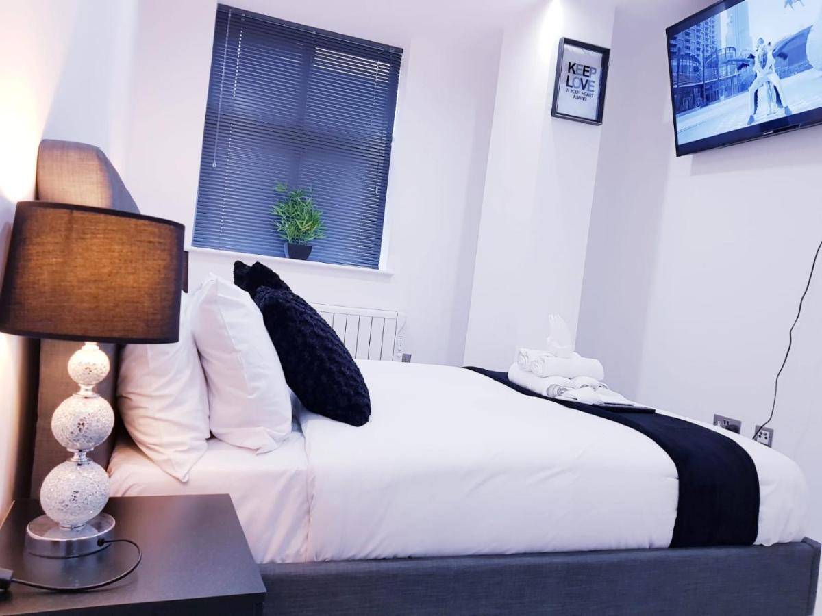 Z Home Apartments レスター エクステリア 写真